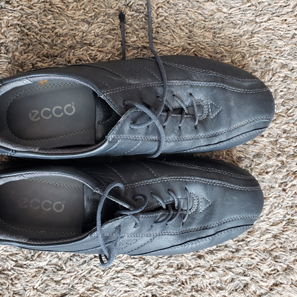 Size 39 Ecco shoes